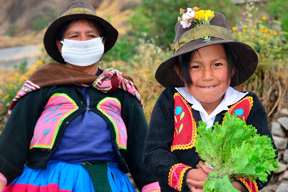 Indigenous women of the Argentine Chaco receive help from FEIM